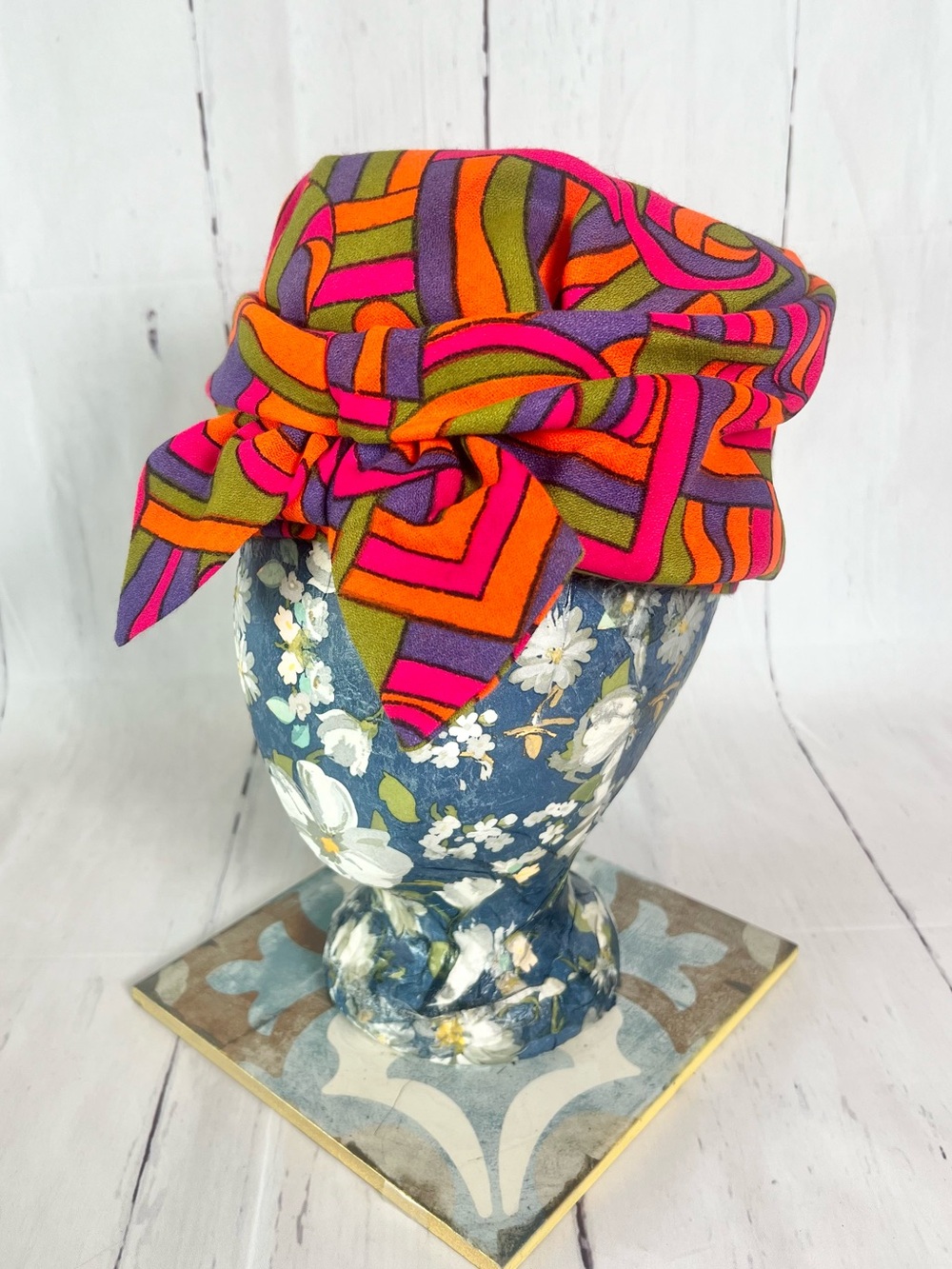 Vintage Miss Armine 1960s Mod Psychedelic Turban Hat Union Made MCM Vibrant